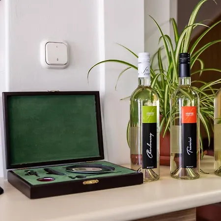 Fenyes Vinorium Σόπρον