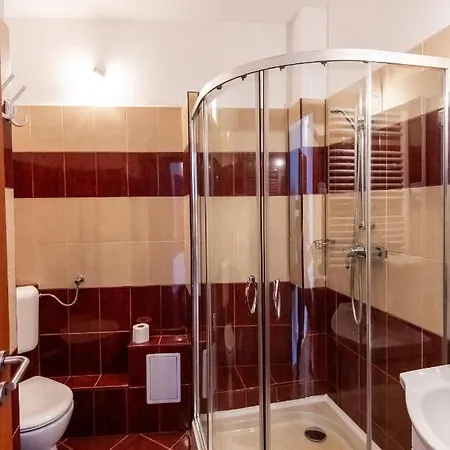 Fenyes Vinorium 3*