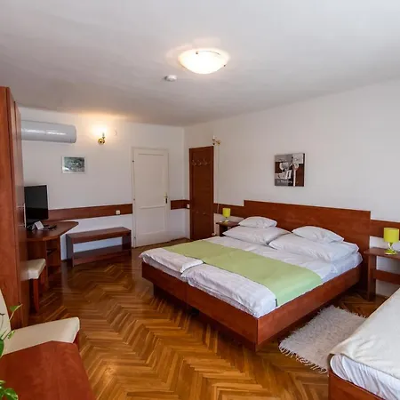 Bed and Breakfast Fenyes Vinorium