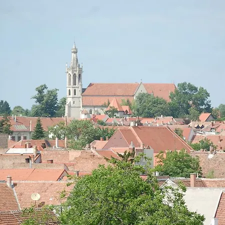Fényes Vinorium Panzió