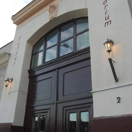 Alojamento de Acomodação e Pequeno-almoço Fényes Vinorium Panzió 3*