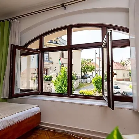 Fényes Vinorium 3*