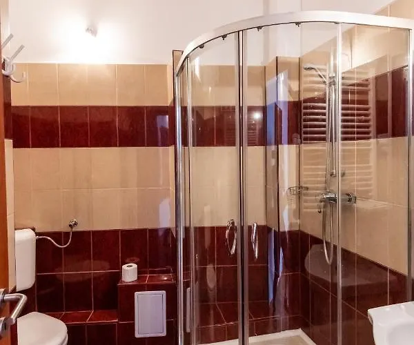 Fenyes Vinorium 3*